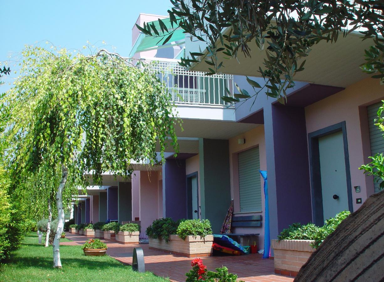 Residence Mediterraneo San Benedetto del Tronto Exterior foto